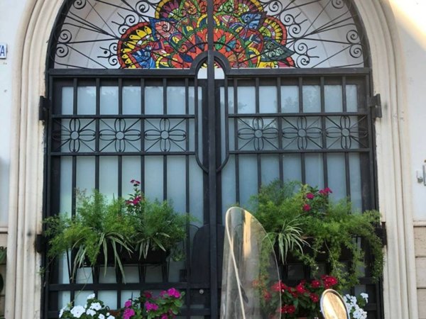 negozio in vendita a Palermo in zona Malaspina/Palagonia