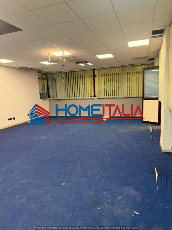 locale commerciale in vendita a Palermo in zona Zisa
