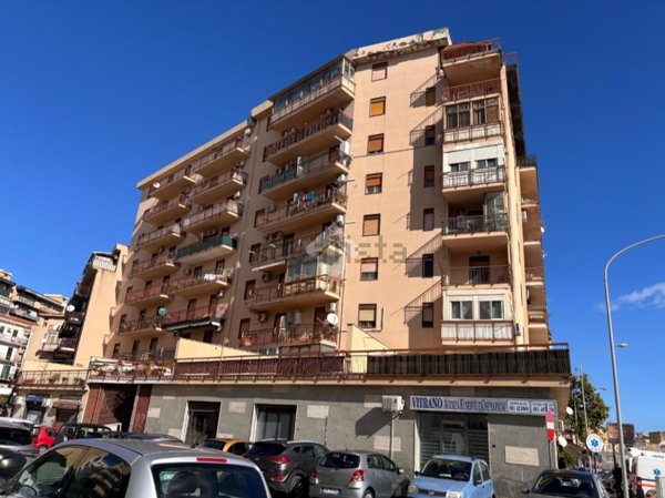 appartamento in vendita a Palermo in zona Montegrappa / Santa Rosalia