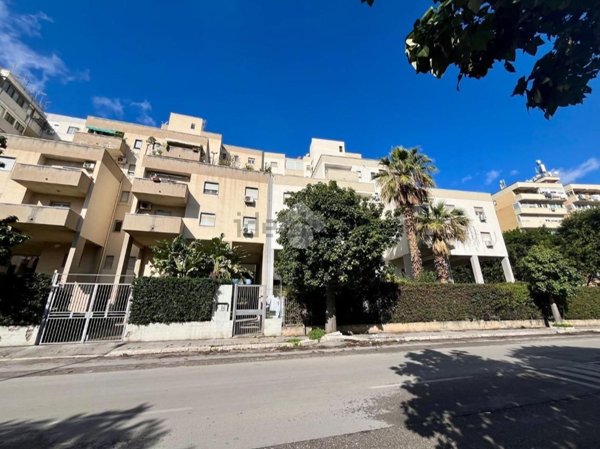 appartamento in vendita a Palermo in zona Settecannoli