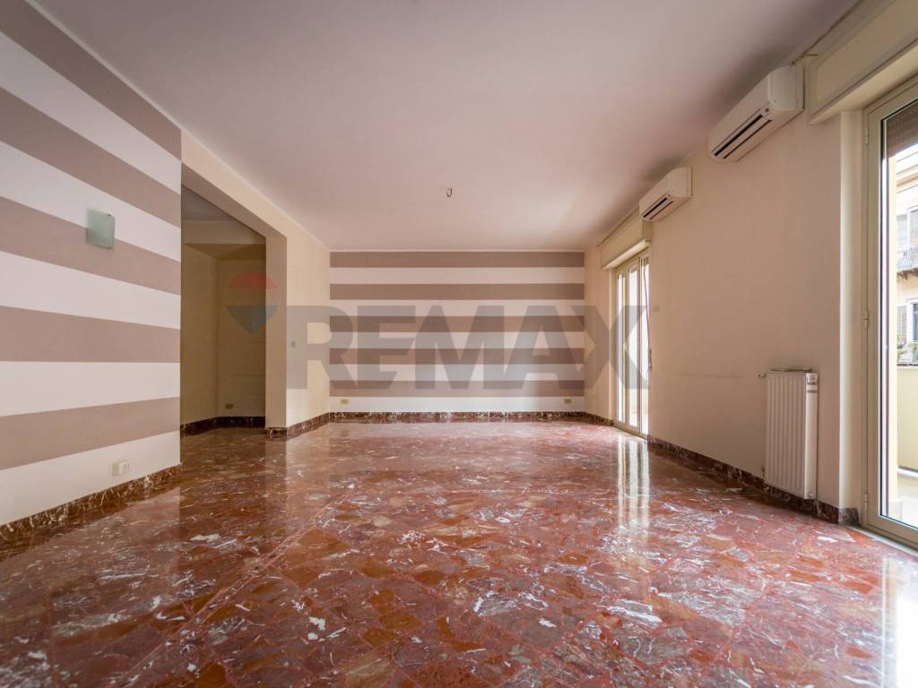 appartamento in vendita a Palermo in zona Politeama