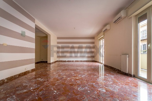 appartamento in vendita a Palermo in zona Politeama