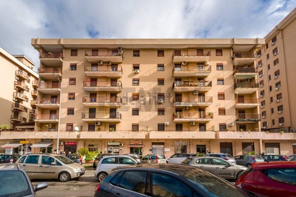 appartamento in vendita a Palermo in zona Oreto