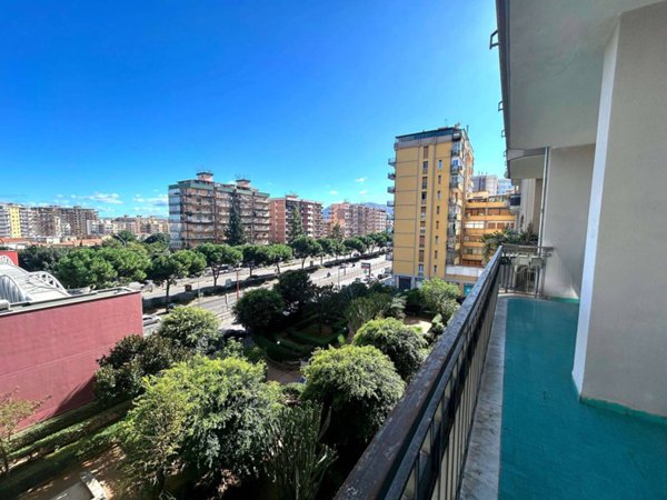 appartamento in vendita a Palermo in zona Zisa