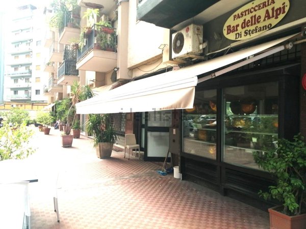 negozio in vendita a Palermo in zona Resuttana