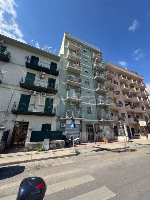 appartamento in vendita a Palermo in zona Altarello