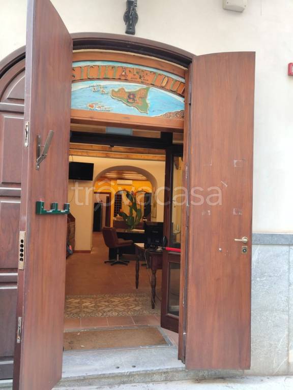 negozio in vendita a Palermo in zona Centro storico