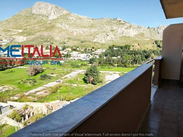 appartamento in vendita a Palermo in zona Partanna