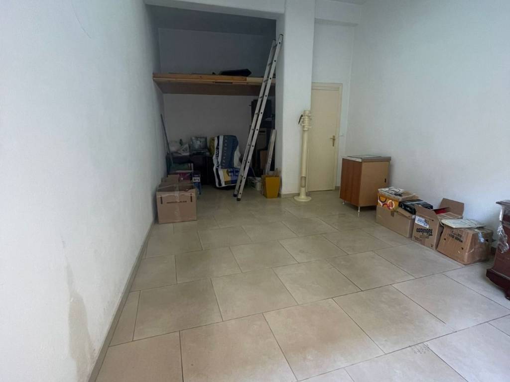 locale di sgombero in vendita a Palermo in zona Montegrappa / Santa Rosalia