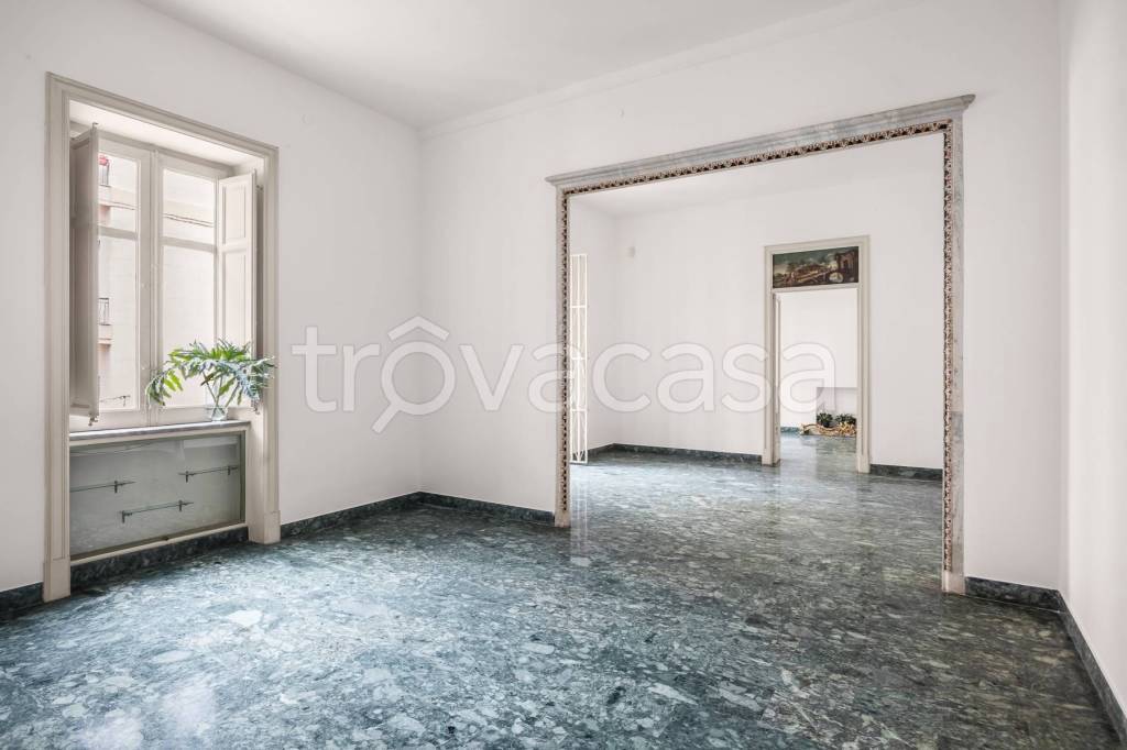 appartamento in vendita a Palermo in zona Zisa