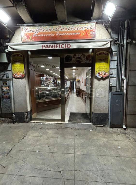 negozio in vendita a Palermo in zona Calatafimi / Cuba