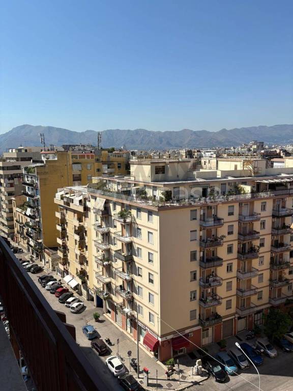 appartamento in vendita a Palermo in zona Montepellegrino