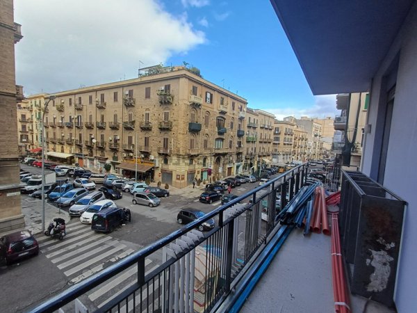 appartamento in vendita a Palermo in zona Zisa