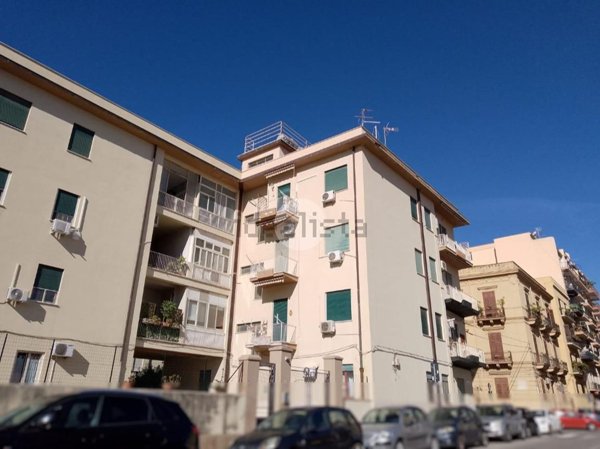 appartamento in vendita a Palermo in zona Calatafimi / Cuba