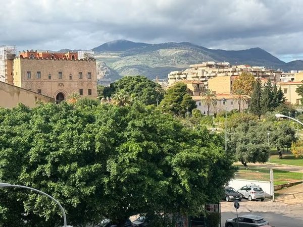 appartamento in vendita a Palermo in zona Zisa