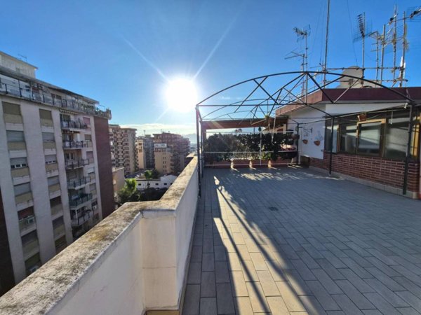 appartamento in vendita a Palermo in zona Politeama