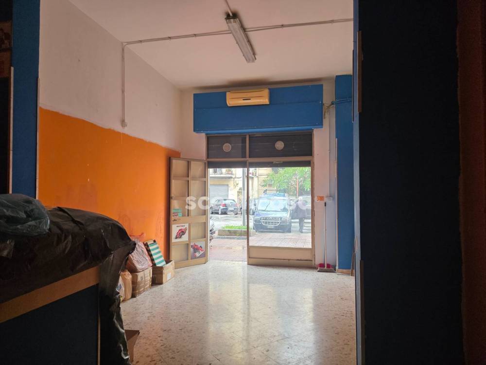 locale commerciale in vendita a Palermo