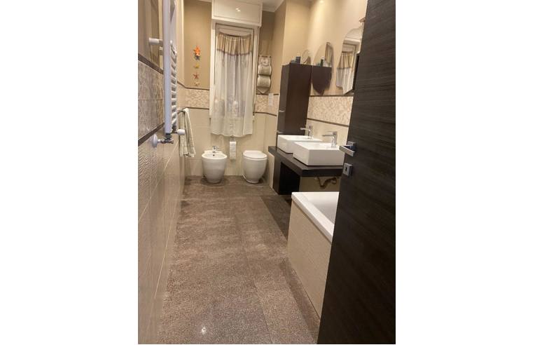 appartamento in vendita a Palermo in zona Villagrazia/Falsomiele