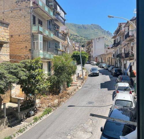 intera palazzina in vendita a Palermo in zona Villagrazia/Falsomiele