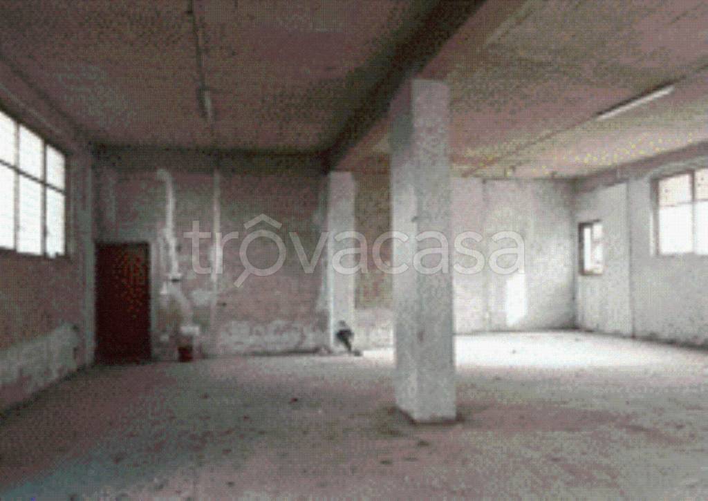 locale commerciale in vendita a Palermo in zona Croceverde