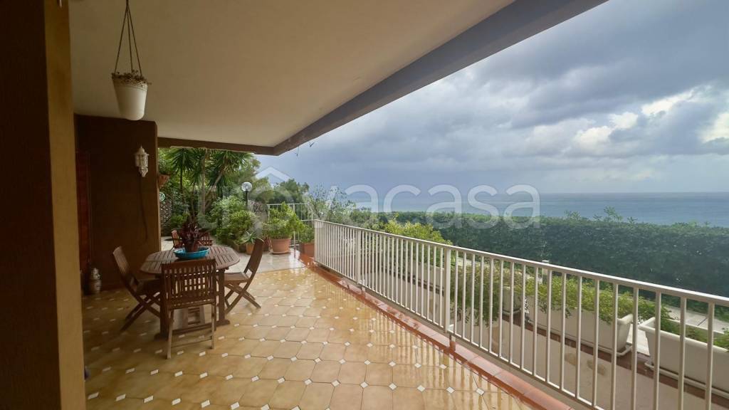 appartamento in vendita a Palermo in zona Addaura