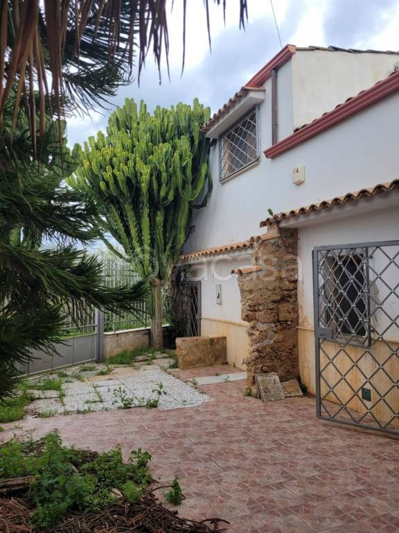 casa indipendente in vendita a Palermo in zona Pallavicino