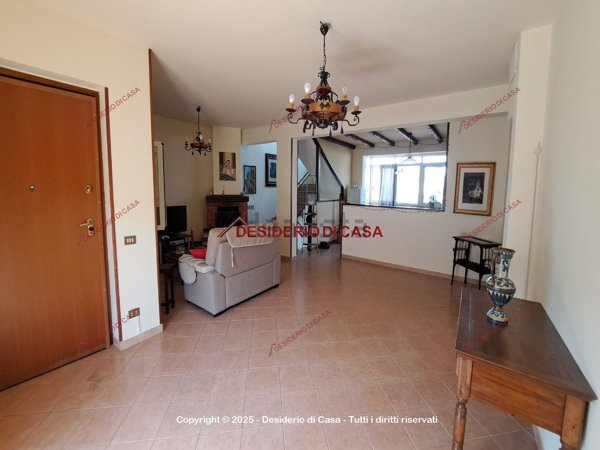 casa indipendente in vendita a Palermo in zona Borgo Nuovo