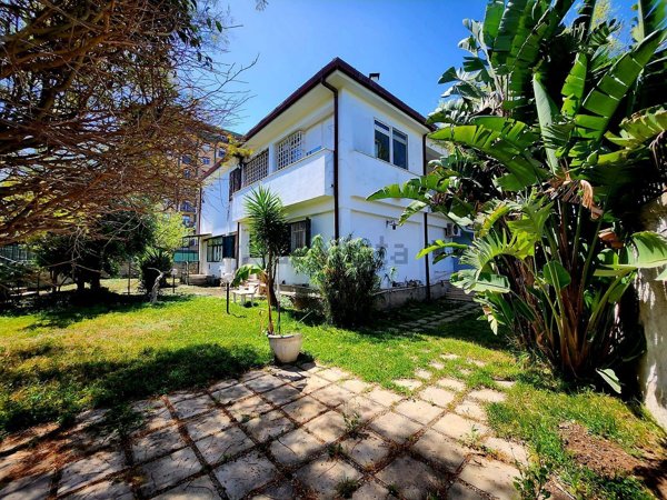 casa indipendente in vendita a Palermo in zona Pallavicino