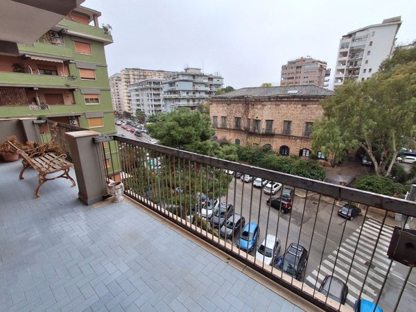 appartamento in vendita a Palermo