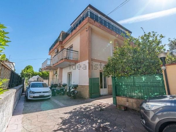 casa indipendente in vendita a Palermo in zona Mondello