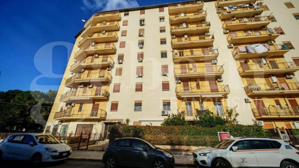 appartamento in vendita a Palermo in zona Montegrappa / Santa Rosalia