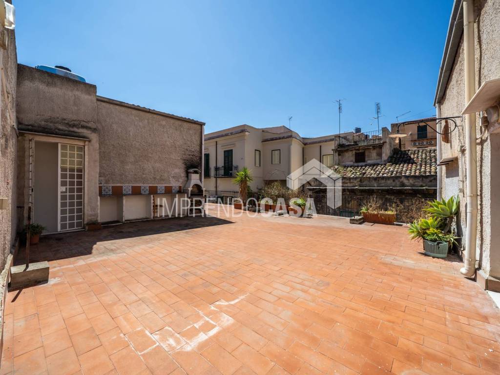 appartamento in vendita a Palermo in zona Centro storico