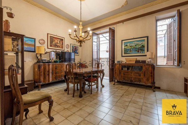 appartamento in vendita a Palermo in zona Politeama