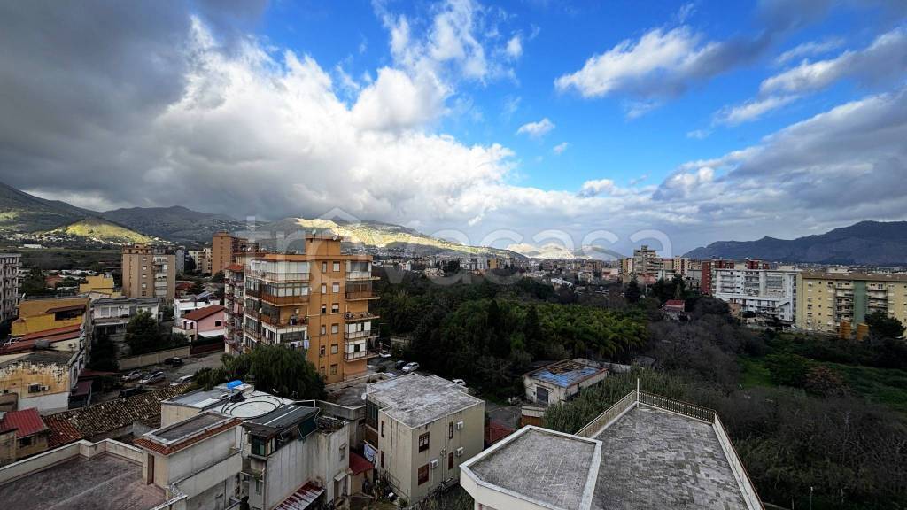 appartamento in vendita a Palermo in zona Altarello
