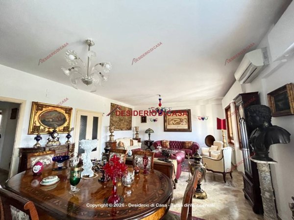 appartamento in vendita a Palermo in zona Libertà