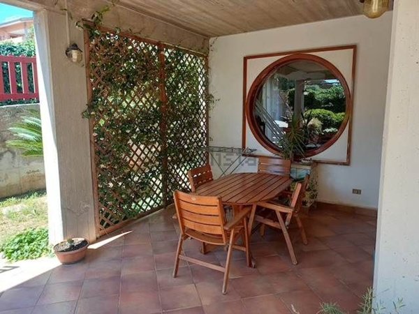 casa indipendente in vendita a Palermo in zona Borgo Nuovo