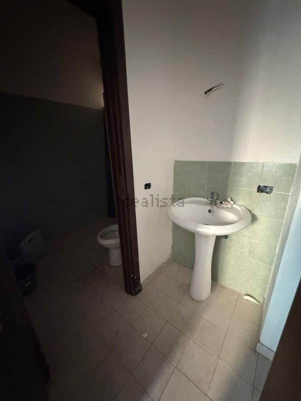 ufficio in vendita a Palermo in zona Politeama