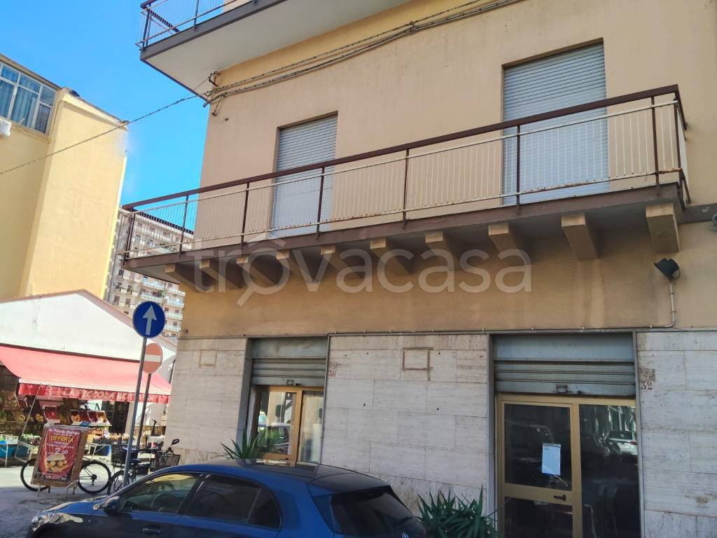 negozio in vendita a Palermo in zona San Lorenzo
