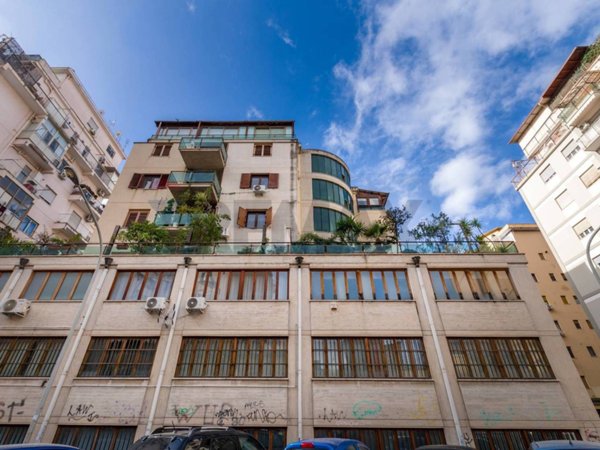 appartamento in vendita a Palermo in zona Politeama