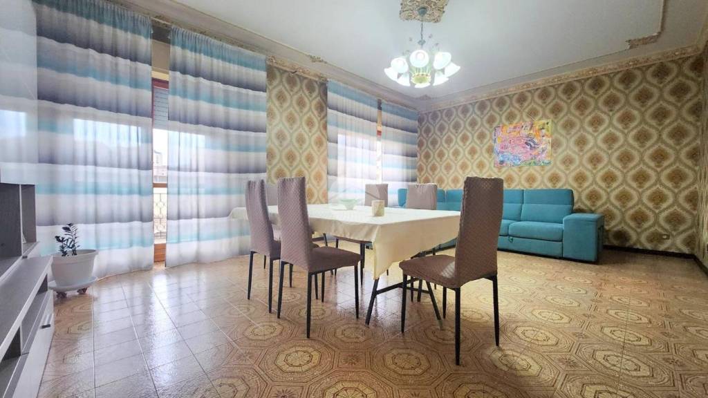 appartamento in vendita a Palermo in zona Politeama