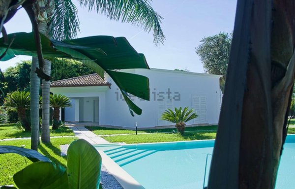 casa indipendente in vendita a Palermo in zona Mondello