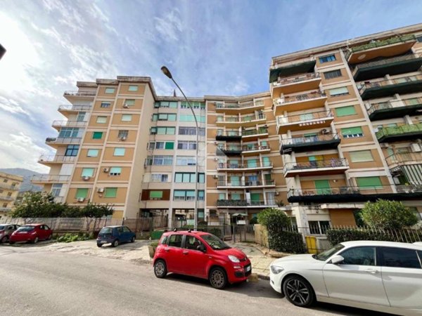 appartamento in vendita a Palermo in zona Settecannoli