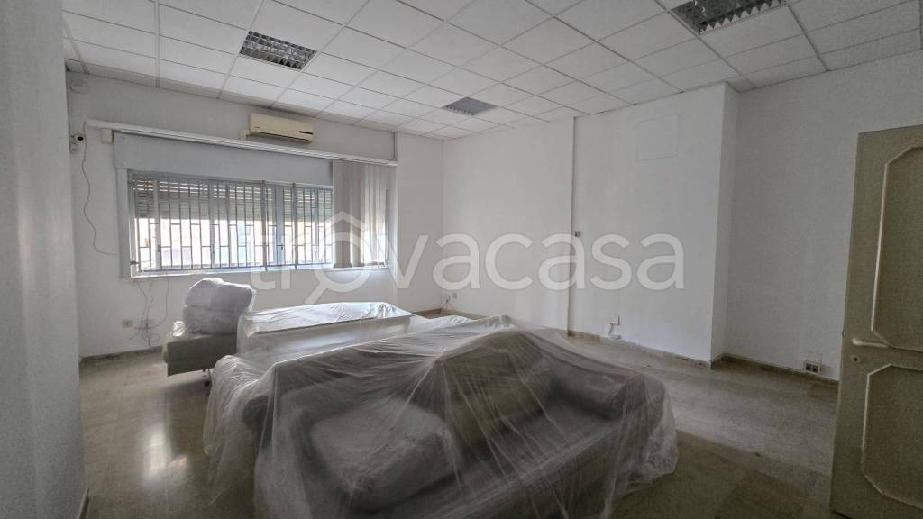 ufficio in vendita a Palermo in zona Libertà