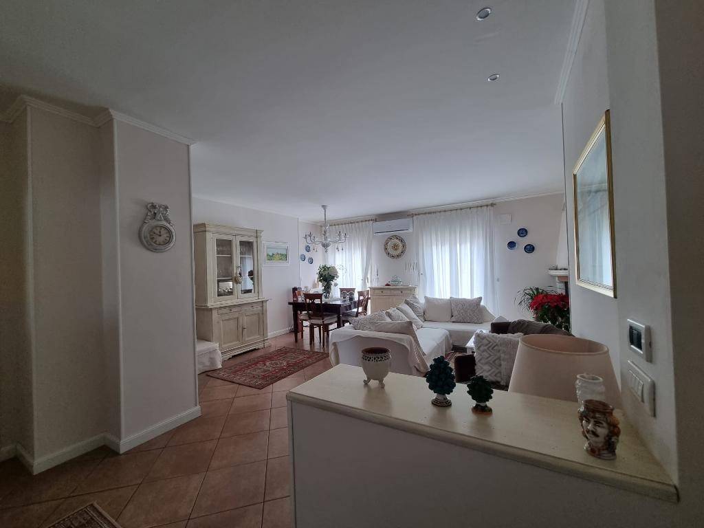 appartamento in vendita a Palermo