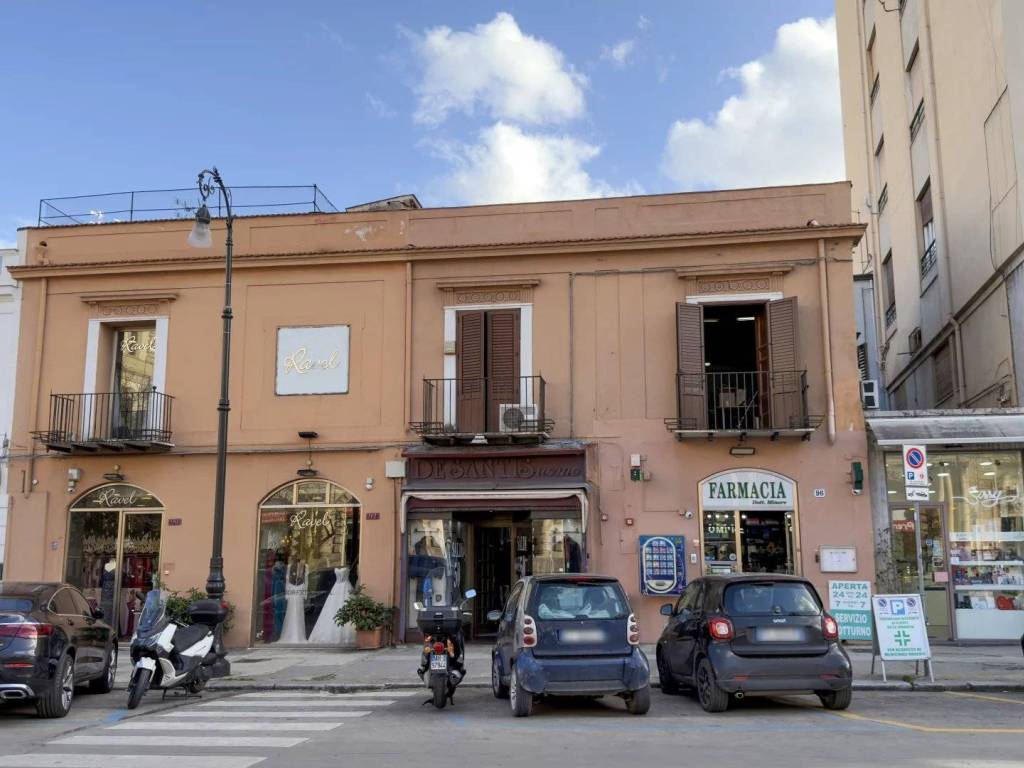 negozio in vendita a Palermo in zona Centro storico