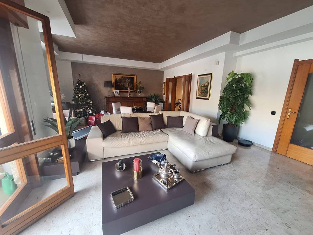 appartamento in vendita a Palermo in zona San Lorenzo