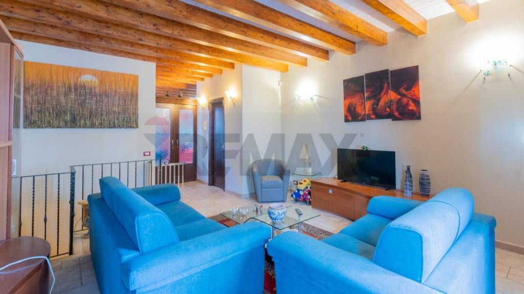 casa indipendente in vendita a Palermo in zona Libertà