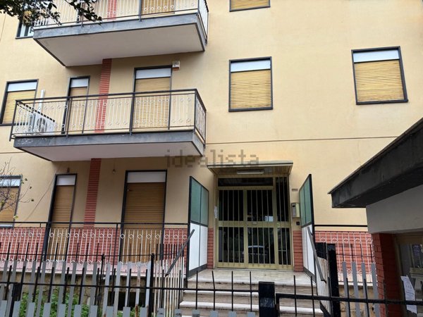 appartamento in vendita a Palermo in zona Montegrappa / Santa Rosalia