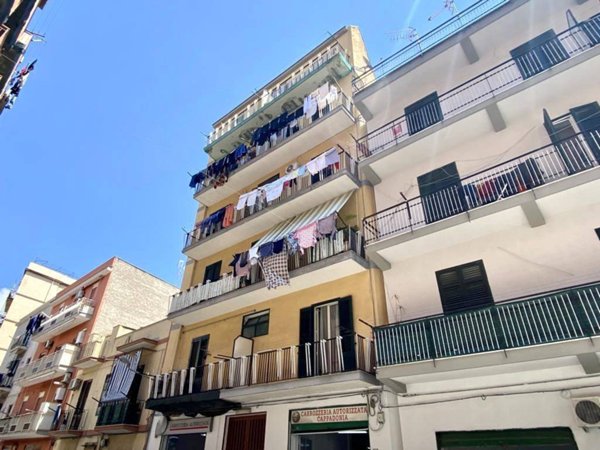 appartamento in vendita a Palermo in zona Malaspina/Palagonia