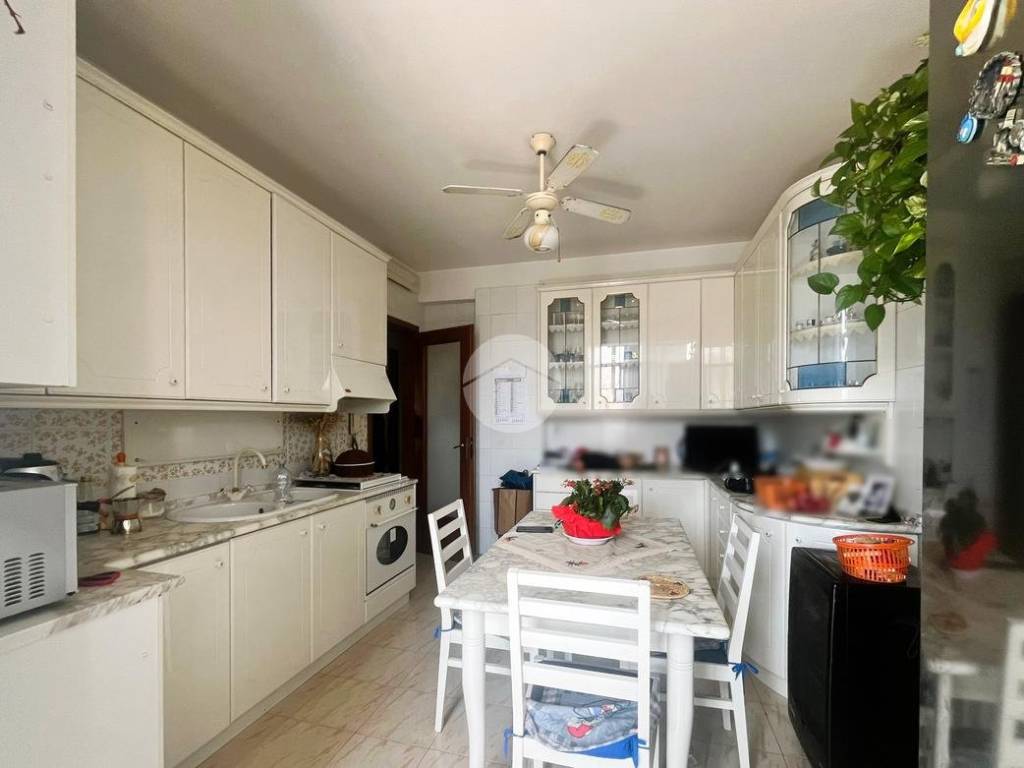 appartamento in vendita a Palermo in zona Zisa